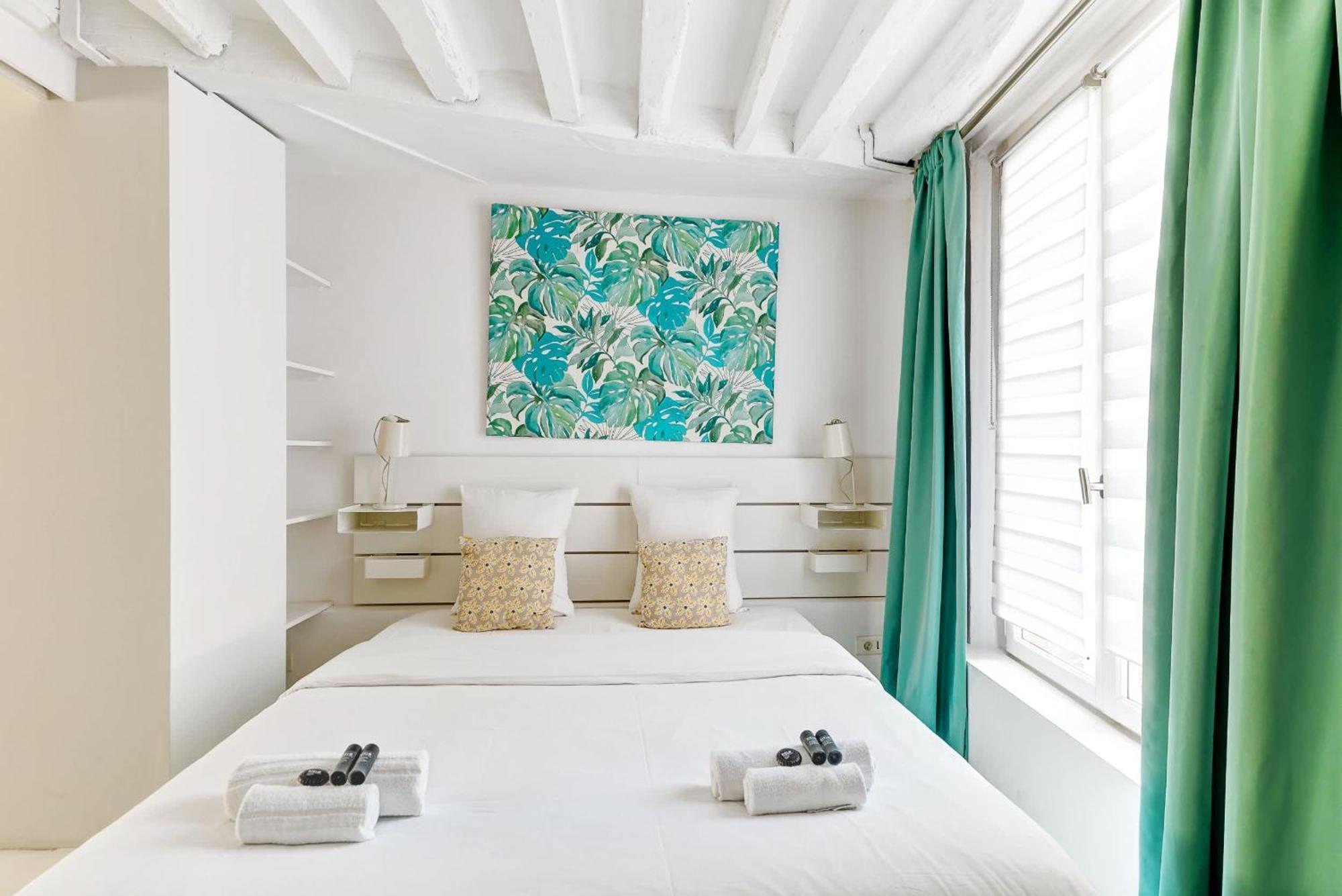 Rue Montorgueil Calme Et Design Apartment Paris